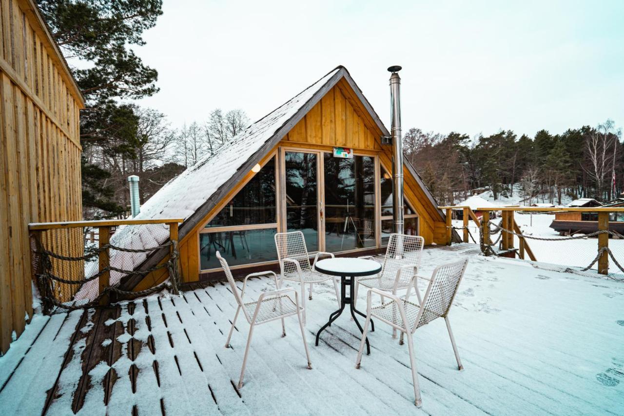 Viesu Nams Melnsils Hotell Exteriör bild